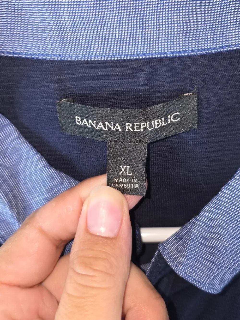 Men's Banana Republic Navy Polo with Light Blue Contrast Collar, Size XL